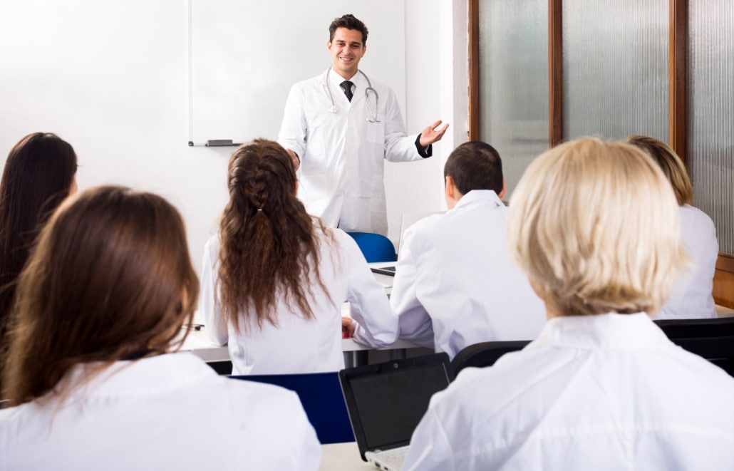 How to Become a Nurse Educator